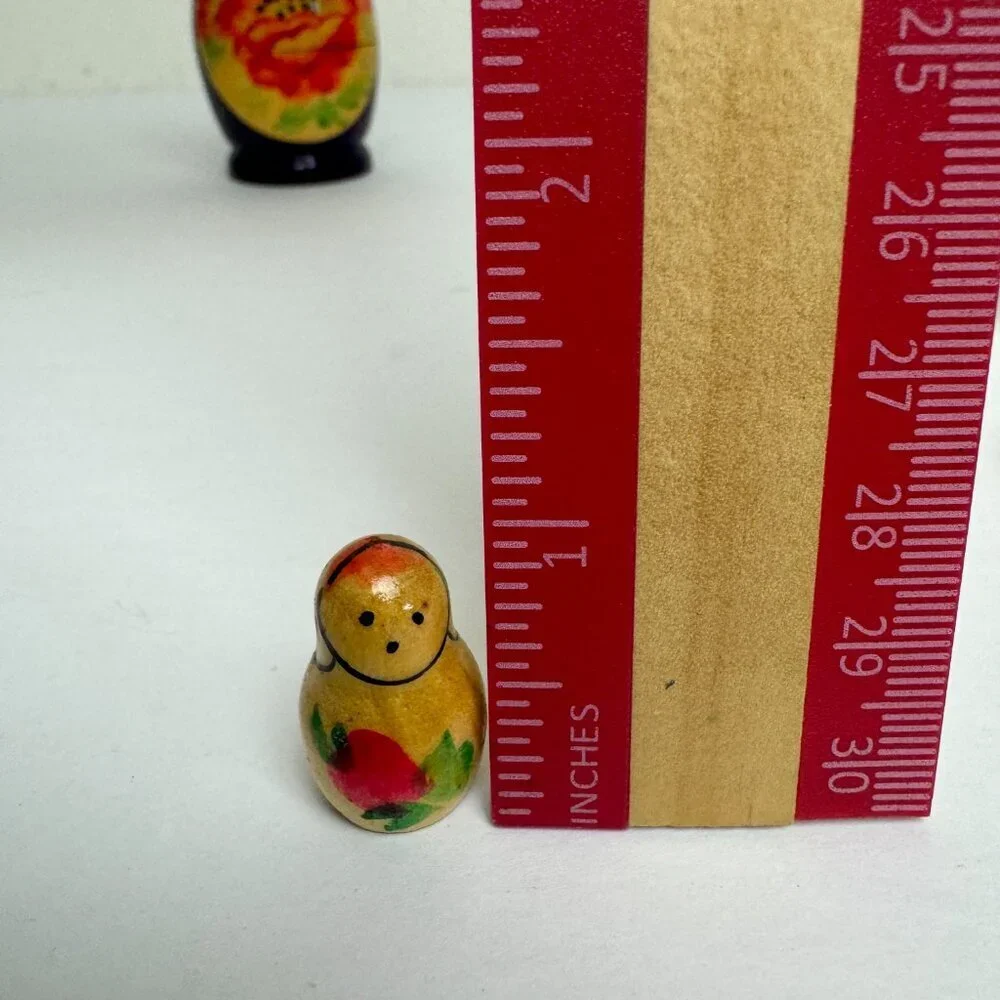 Old ( No Modern) Russian Wooden Babushka Matryoshka Nesting Dolls Hand Painted